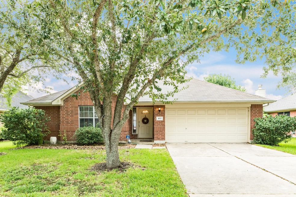 4112 Caneshaw Dr, Pearland, TX 77584 - photo 1