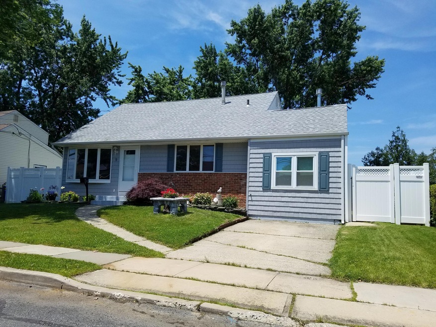 9 Donnelly St, Union Beach, NJ 07735 - photo 1