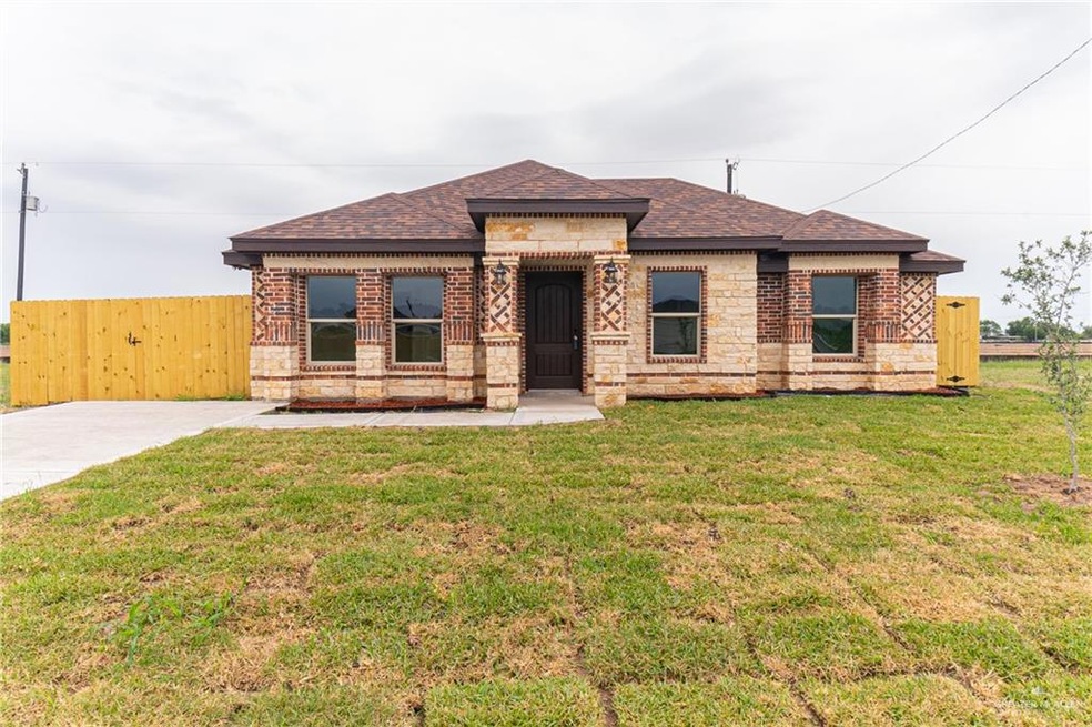 820 Dove St, Alamo, TX 78516 - photo 1