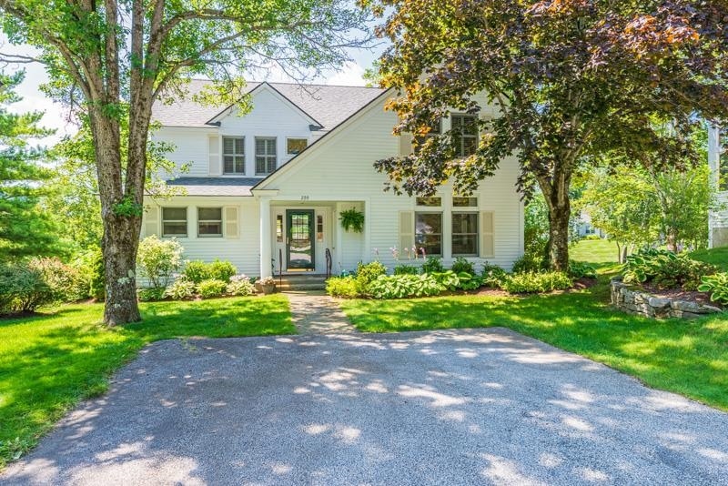 200 Village at Ormsby Hill Rd unit 4, Manchester, VT 05255 - photo 1