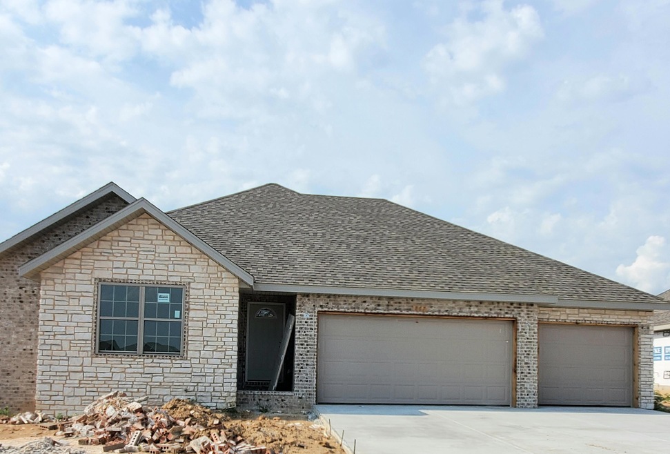 867 E Scott Wayne Dr, Nixa, MO 65714 - photo 1