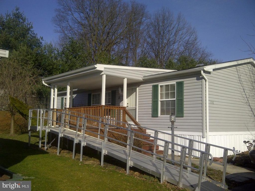 138 Greenbriar Cir, Lancaster, PA 17603 - photo 1