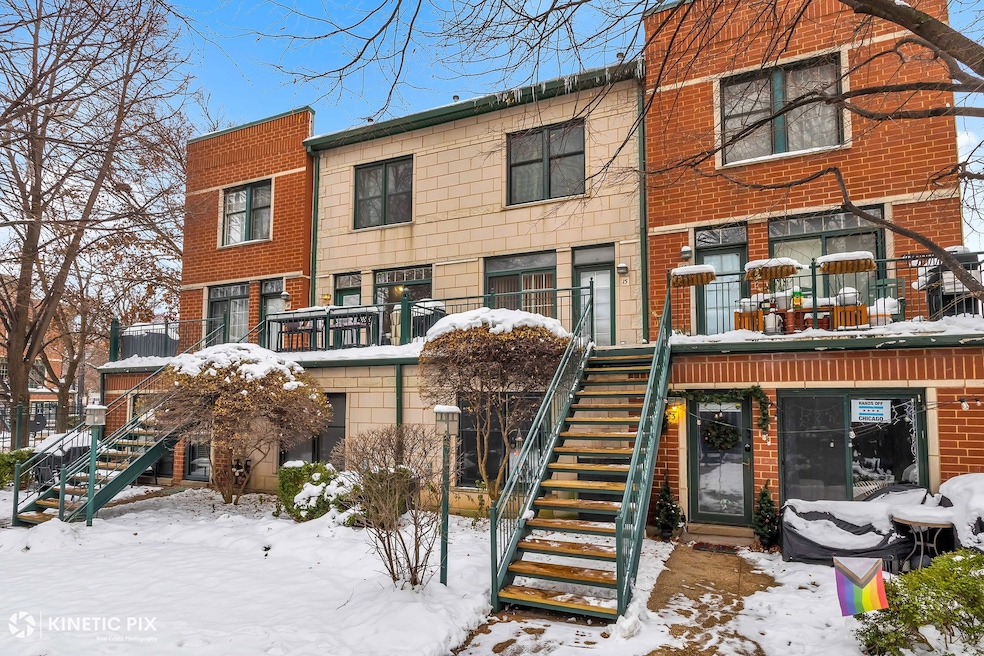 1812 S Clark St unit T15, Chicago, IL 60616 - photo 1