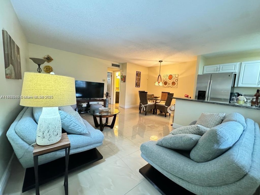 5300 Washington St unit I208, Hollywood, FL 33021 - photo 1