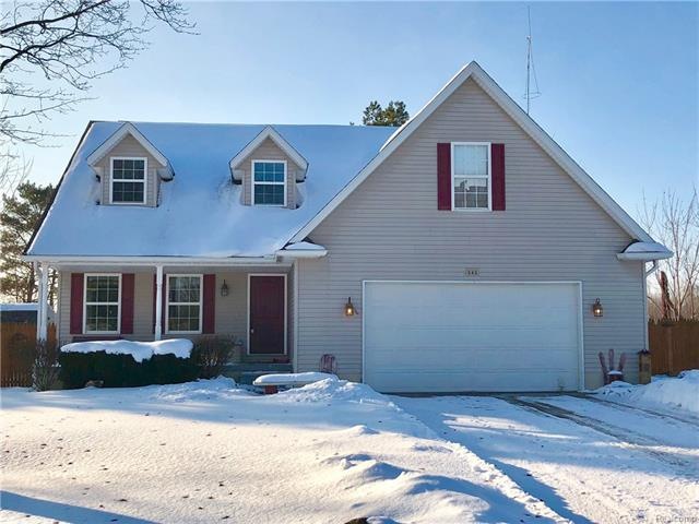 345 Lincoln Ave, Kimball, MI 48074 - photo 1