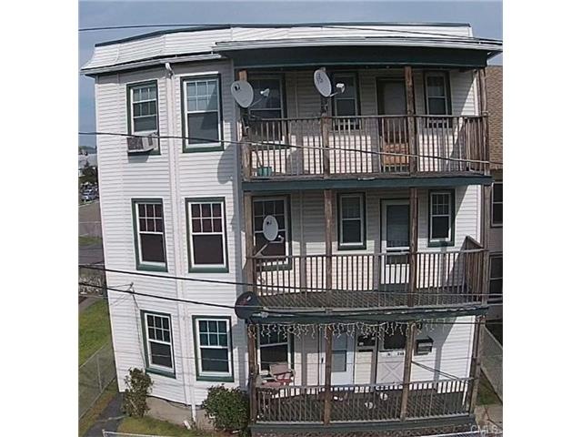 Front of house, 3 porches, satellites, 3 full size