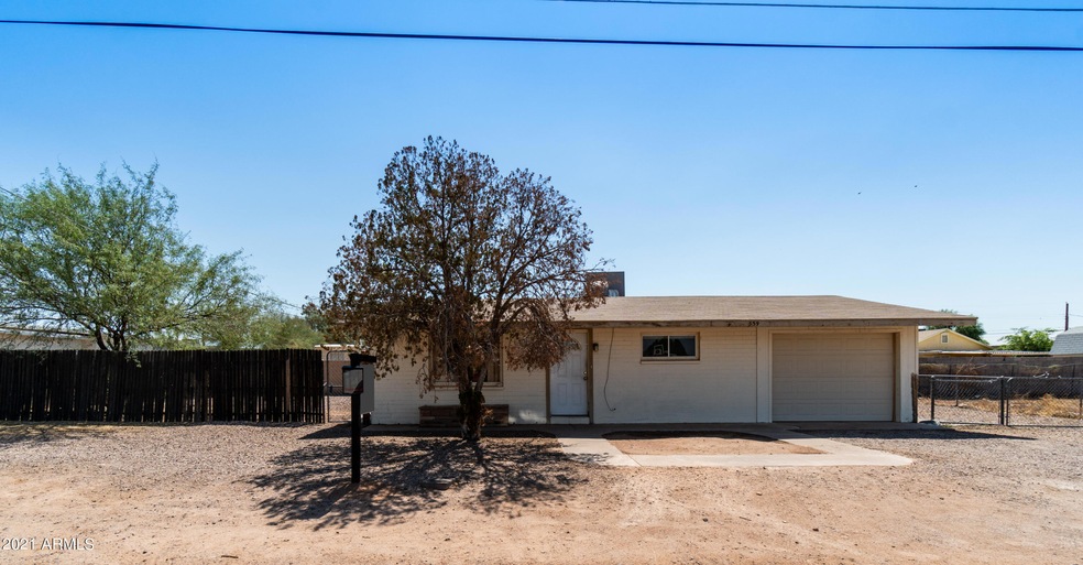 539 S Ocotillo-2