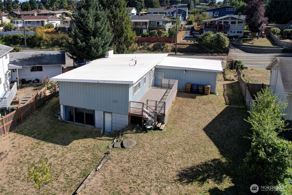 1730 N Narrows Dr, Tacoma, WA 98406 - photo 1