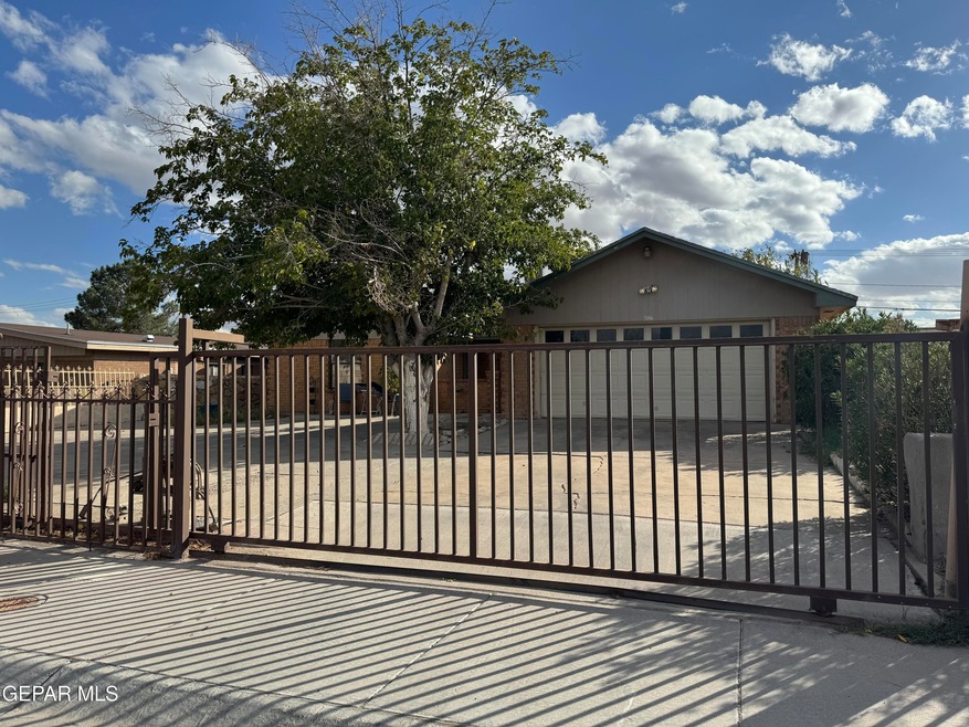 386 Mccune Rd unit A, El Paso, TX 79915 - photo 1