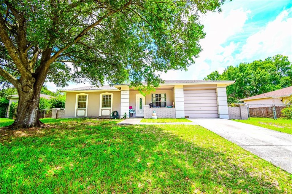 8625 Fish Lake Rd, Tampa, FL 33619 - photo 1