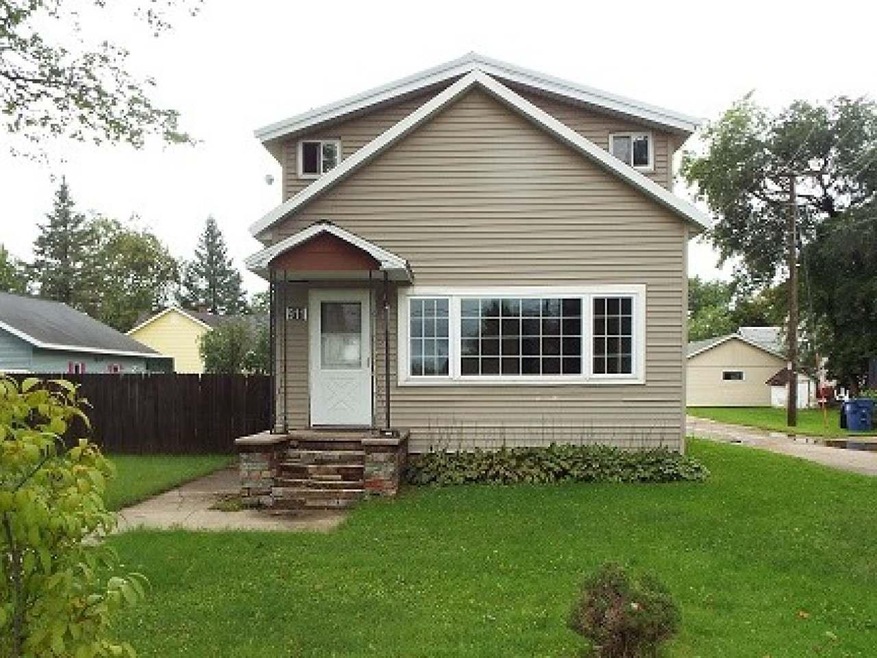 911 4th St, Mattoon, WI 54450 - photo 1