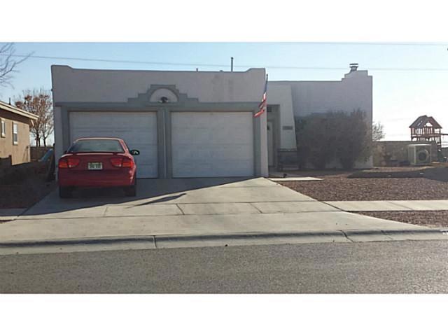 14340 Desert Wind Dr, Horizon City, TX 79928 - photo 1