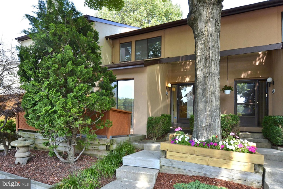 5610 Vantage Point Rd, Columbia, MD 21044 - photo 1