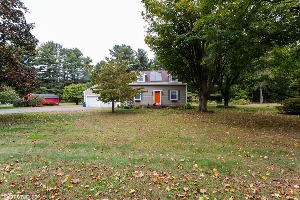 8 Elm Ct, Hatfield, MA 01038 - photo 1