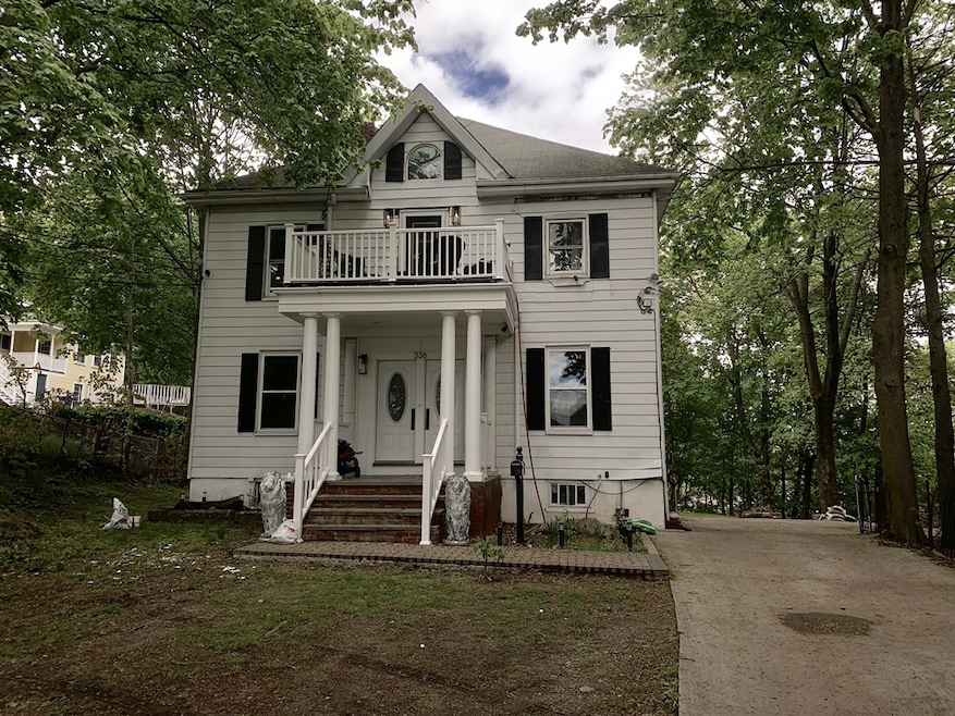 336 Metropolitan Ave unit 1, Roslindale, MA 02131 - photo 1