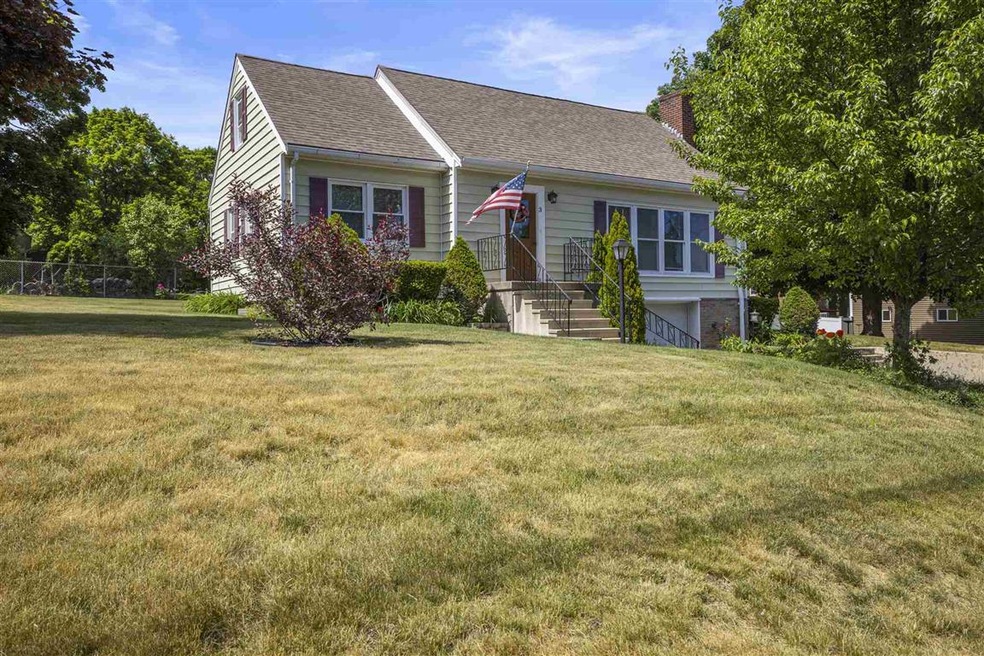 3 Turgeons Ln, Somersworth, NH 03878 - photo 1