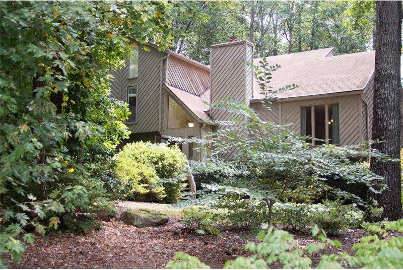 Private, natural setting on quiet street.