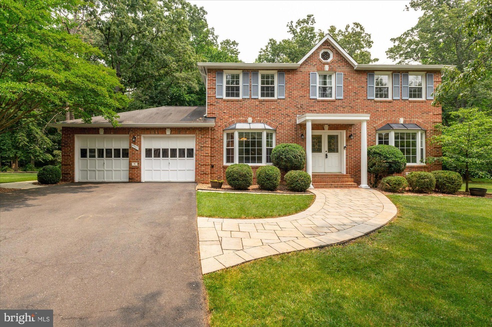 4307 Birch Pond Ln, Fairfax, VA 22033 - photo 1