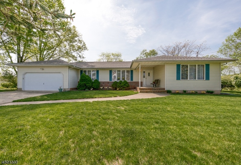 841 Gates Ave, Piscataway, NJ 08854 - photo 1