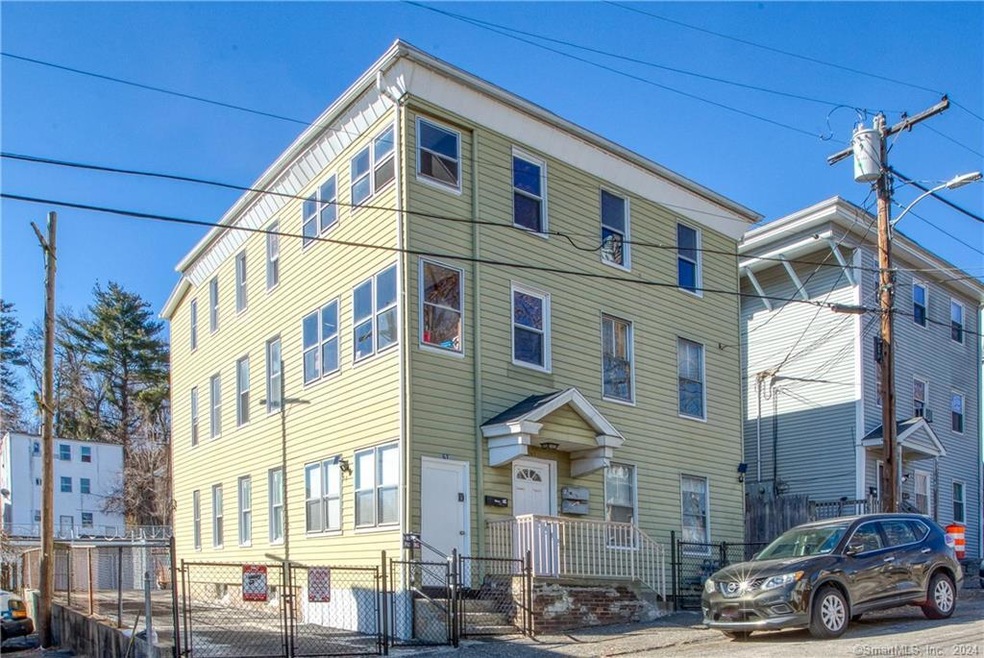 61 N Leonard St, Waterbury, CT 06708 - photo 1