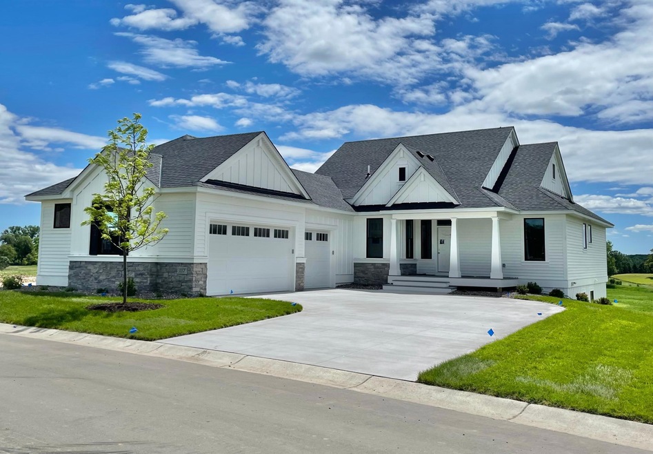 117 Spring Farm Rd, White Bear Lake, MN 55127 - photo 1