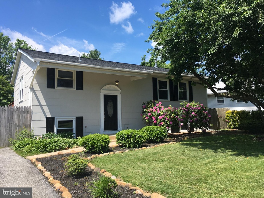 1125 Maplefield Rd, Newark, DE 19713 - photo 1