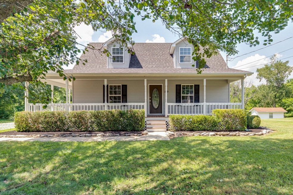 219 Edgeview Dr, Shelbyville, TN 37160 - photo 1