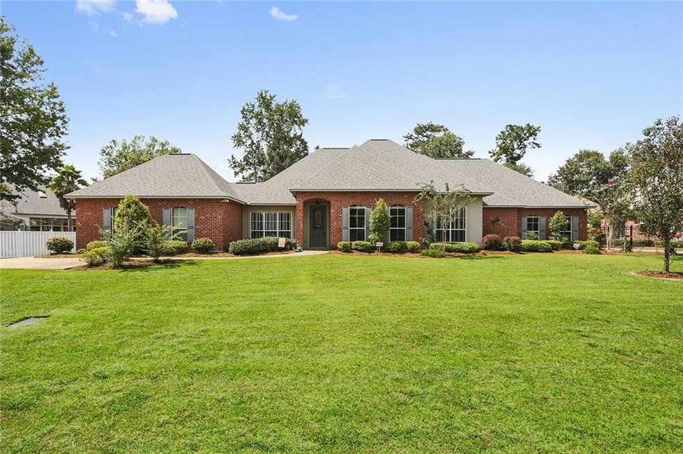 Welcome to 208 Northpark Boulevard!!!