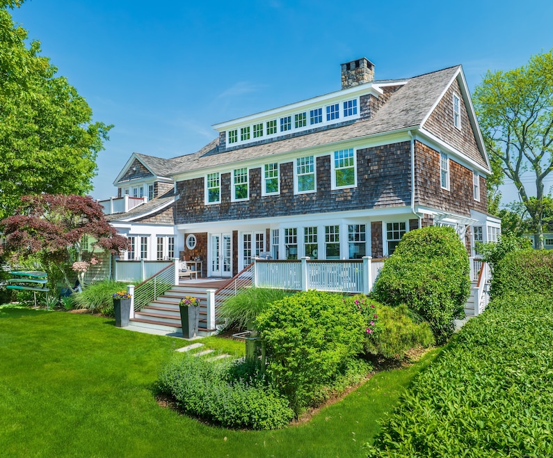 Sold $4,300,000 • Co-Listing Agent