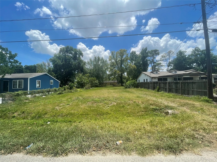 7322 Touchstone St, Houston, TX 77028 - photo 1