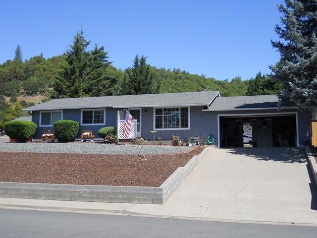 504 Discovery Ln, Rogue River, OR 97537 - photo 1