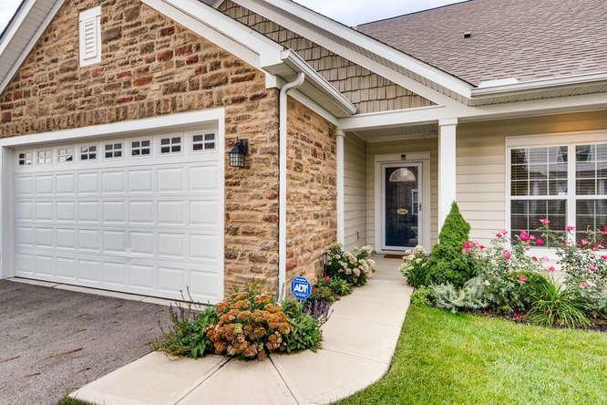 5086 Bayonne Ln Columbus OH-small-004-26