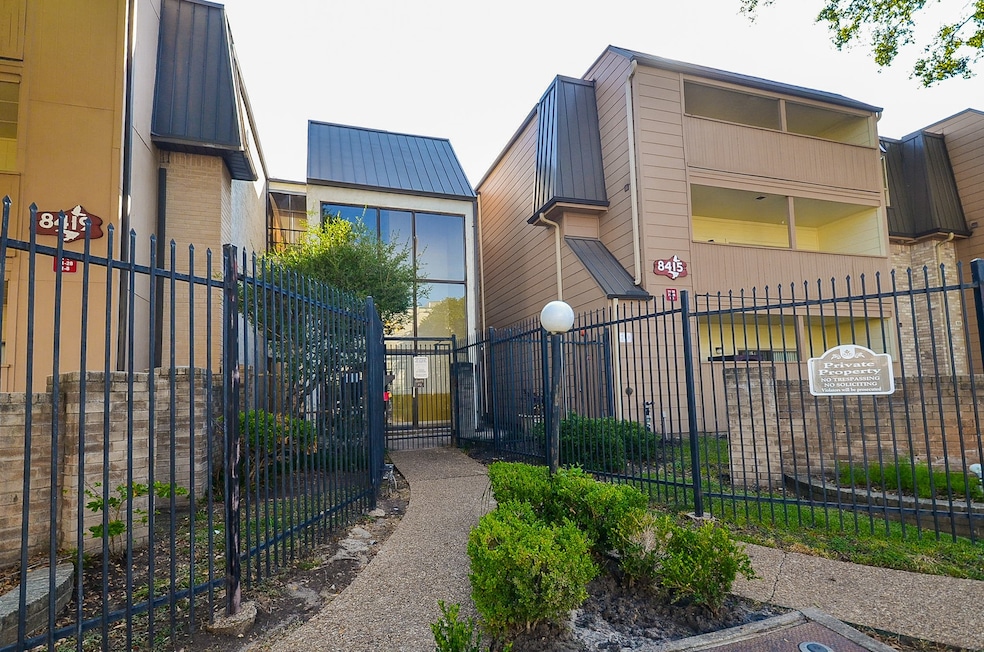 For Rent $1,549/month