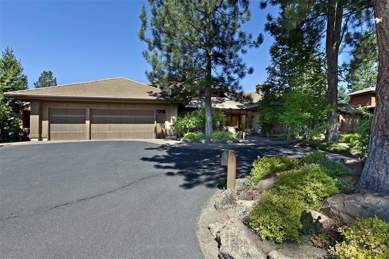 19590 Green Lakes Loop, Bend, OR 97702 - photo 1