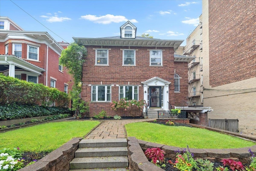 Sold $1,285,000 • Co-Listing Agent