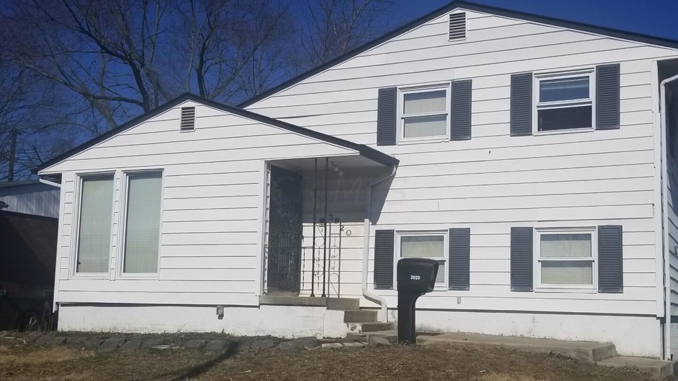 3920 Sexton Dr, Columbus, OH 43228 - photo 1