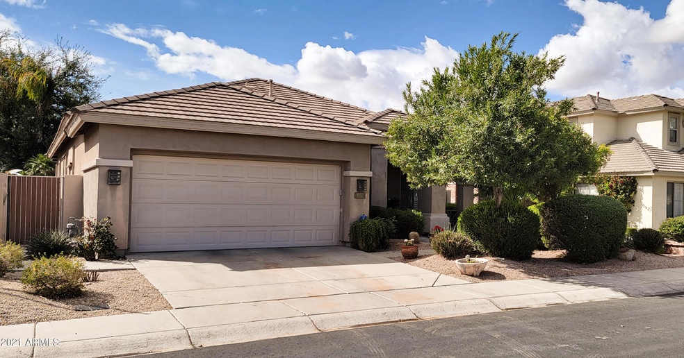 527 E Krista Way, Tempe, AZ 85284 - photo 1