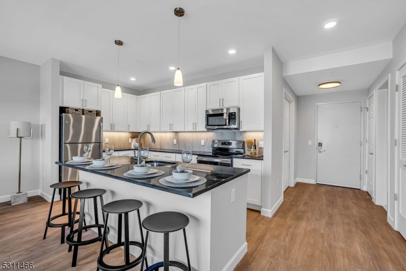 2003 Morris Ave unit 402, Union, NJ 07083 - photo 1