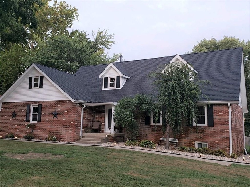 3405 Marilyn St, Columbus, IN 47203 - photo 1