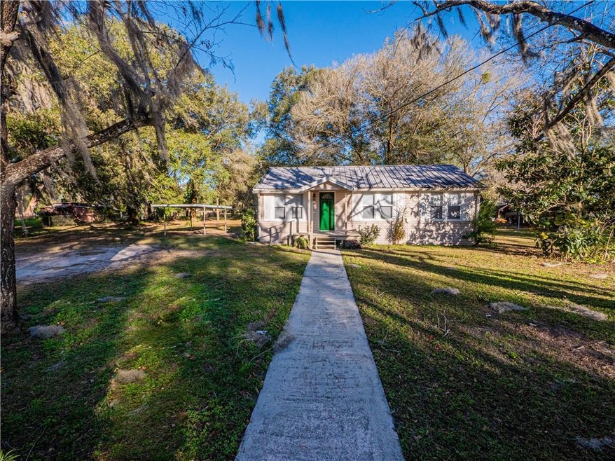 811 S Orange Ave, Fort Meade, FL 33841 - photo 1