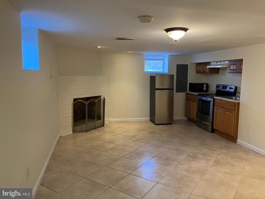 2516 5th St S unit B, Arlington, VA 22204 - photo 1