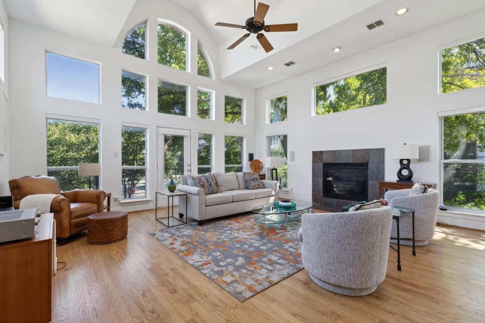 2701 Lee St, Dallas, TX 75206 - photo 1