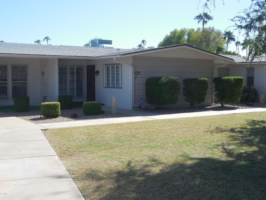 17042 N 106th Ave, Sun City, AZ 85373 - photo 1