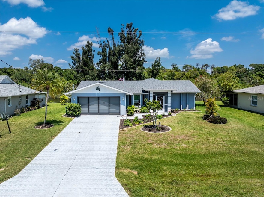 Great in-town location for this LAKEFRONT 2bedroom/2bathroom home!