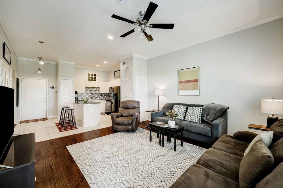 1441 East St unit 204, Houston, TX 77007 - photo 1