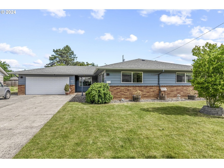 2842 Magnolia St, Longview, WA 98632 - photo 1