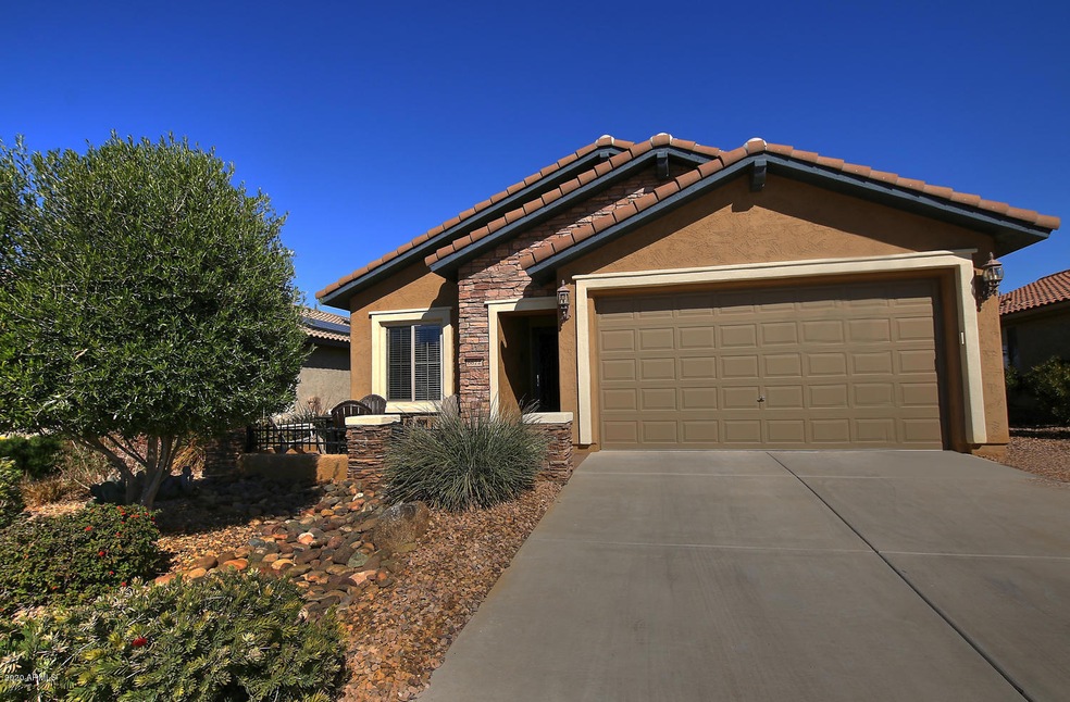 6672 W Mockingbird Way-large-001-021-Fro