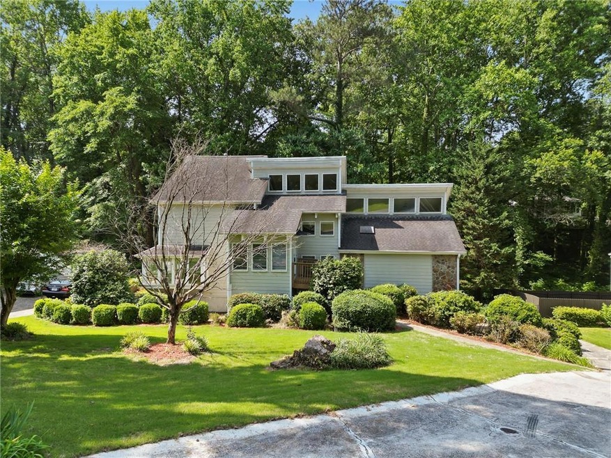 2662 Shadow Bluff Dr NE, Marietta, GA 30062 - photo 1