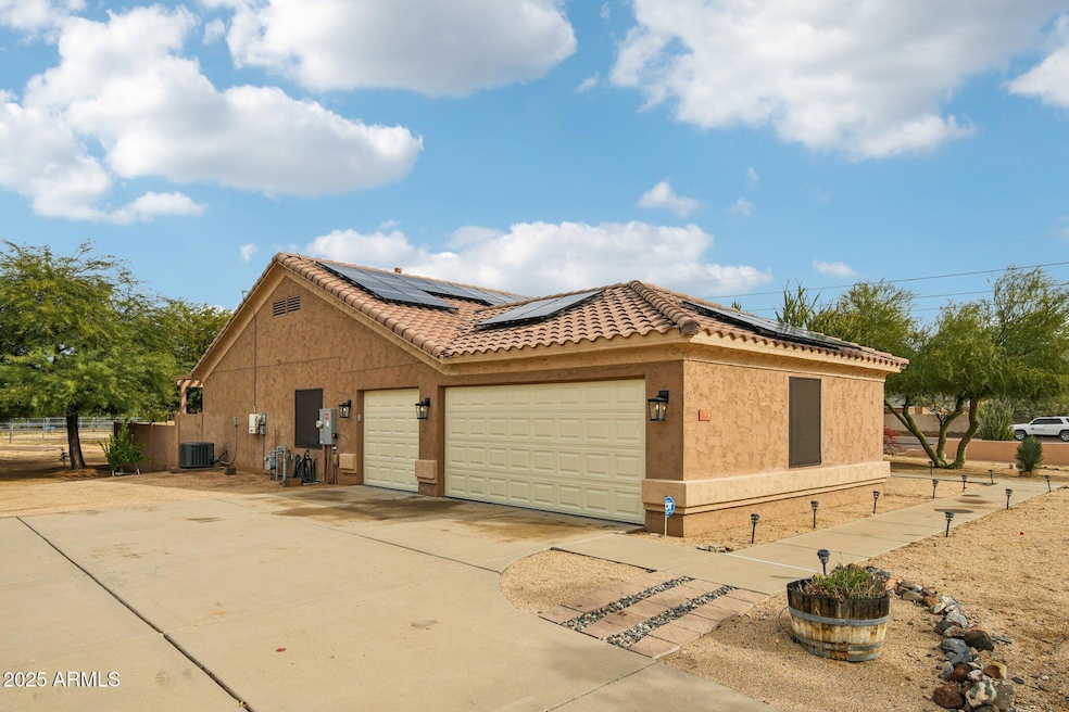 512 E Jordon Ln, Phoenix, AZ 85086 - photo 1