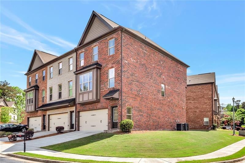 End Unit, Corner Lot, 3-Level Home